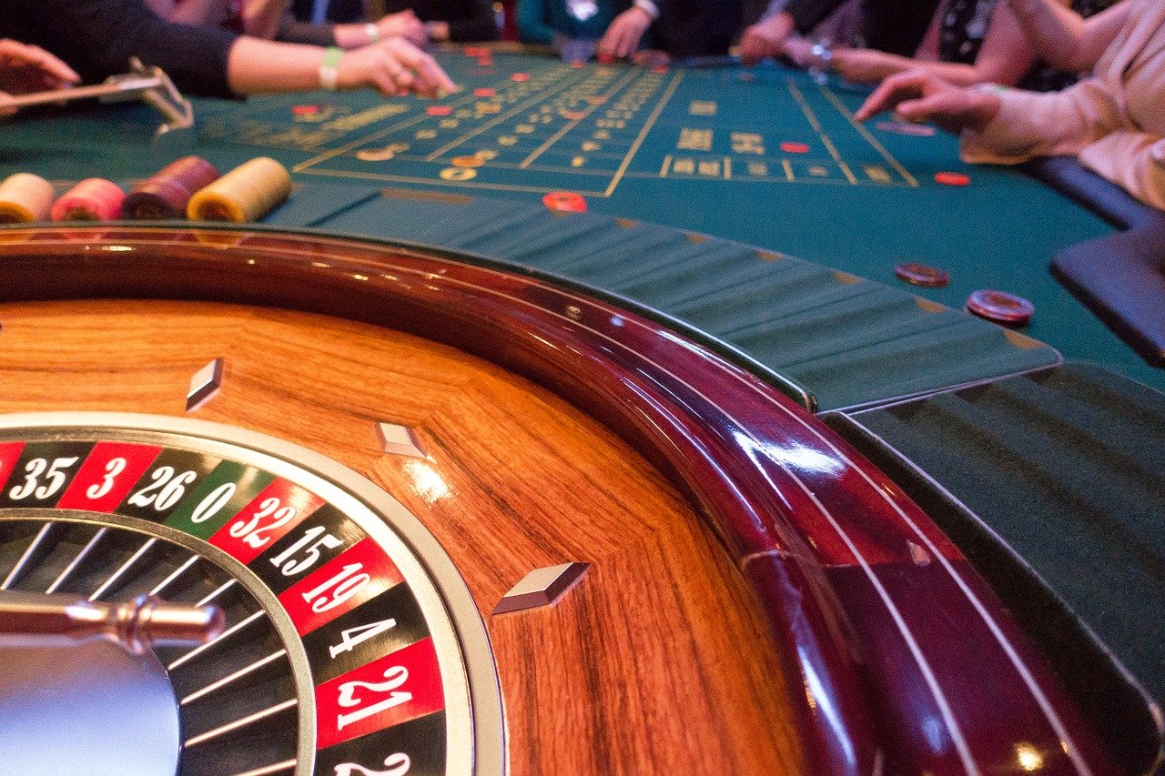 Roulette with people playing